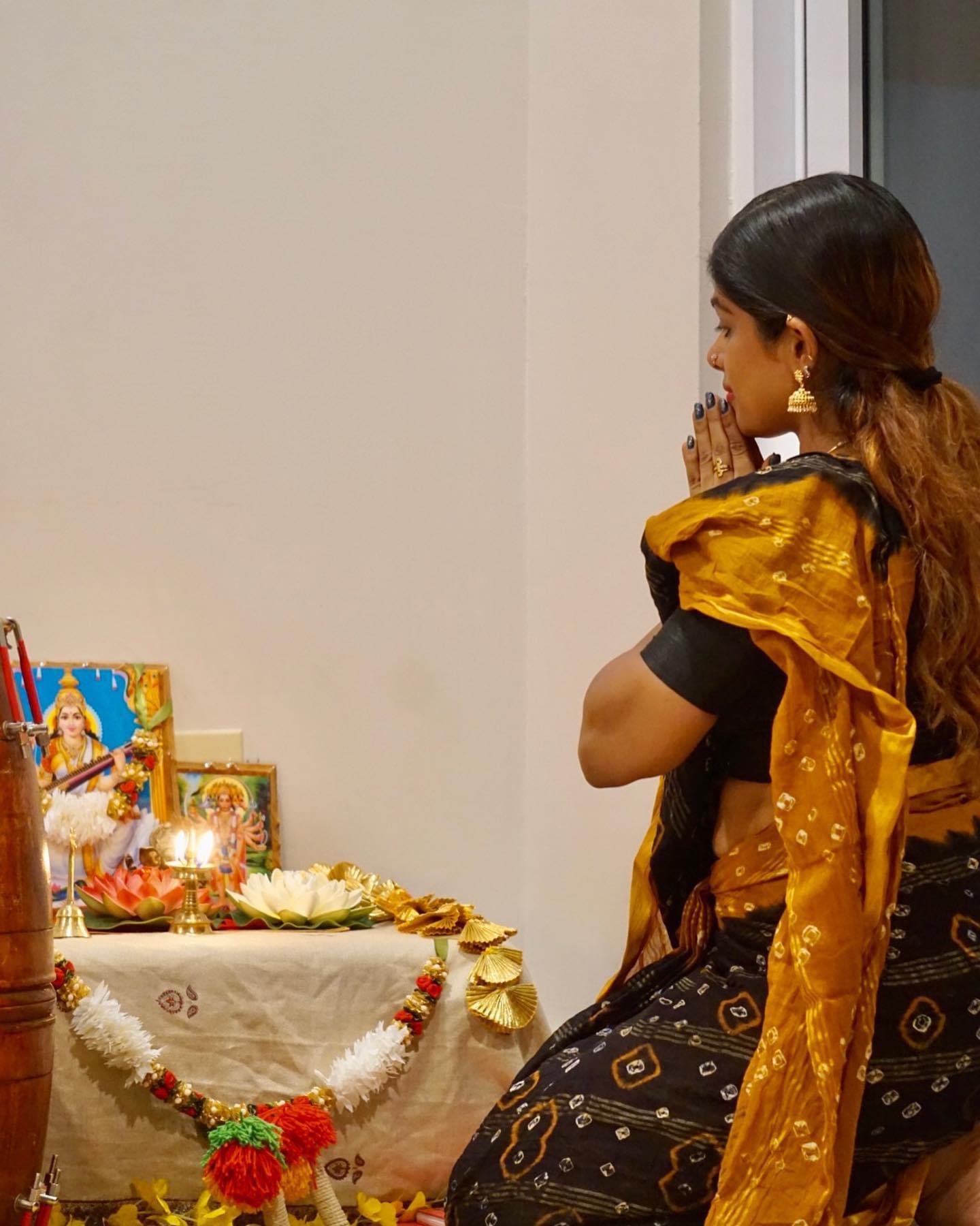 Reshma doing Puja