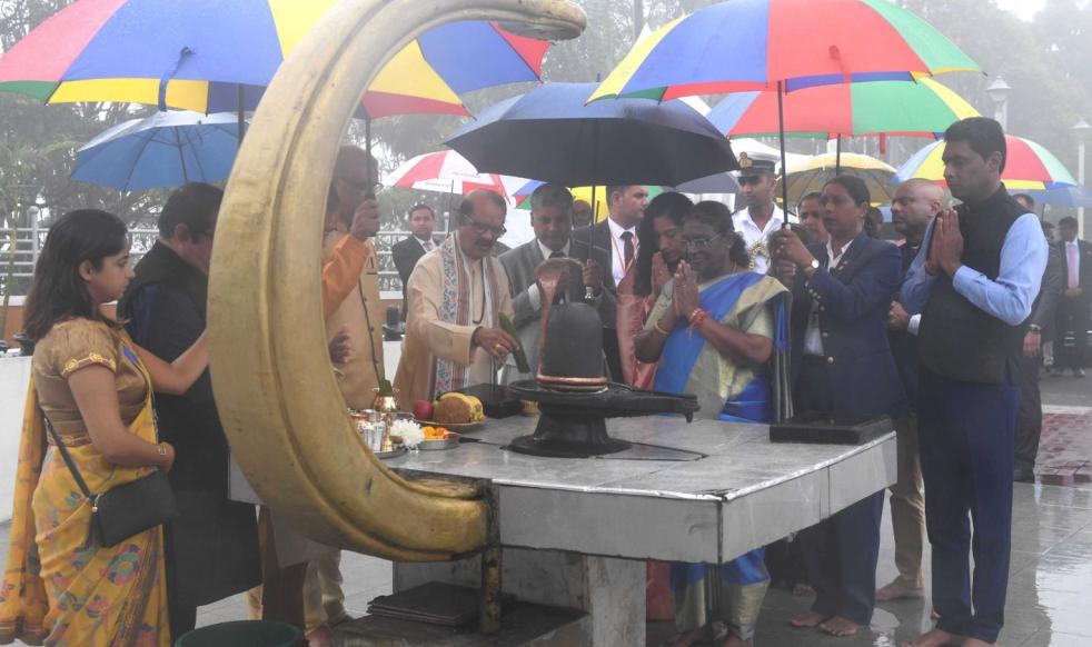 President Droupadi Murmu in Mauritus